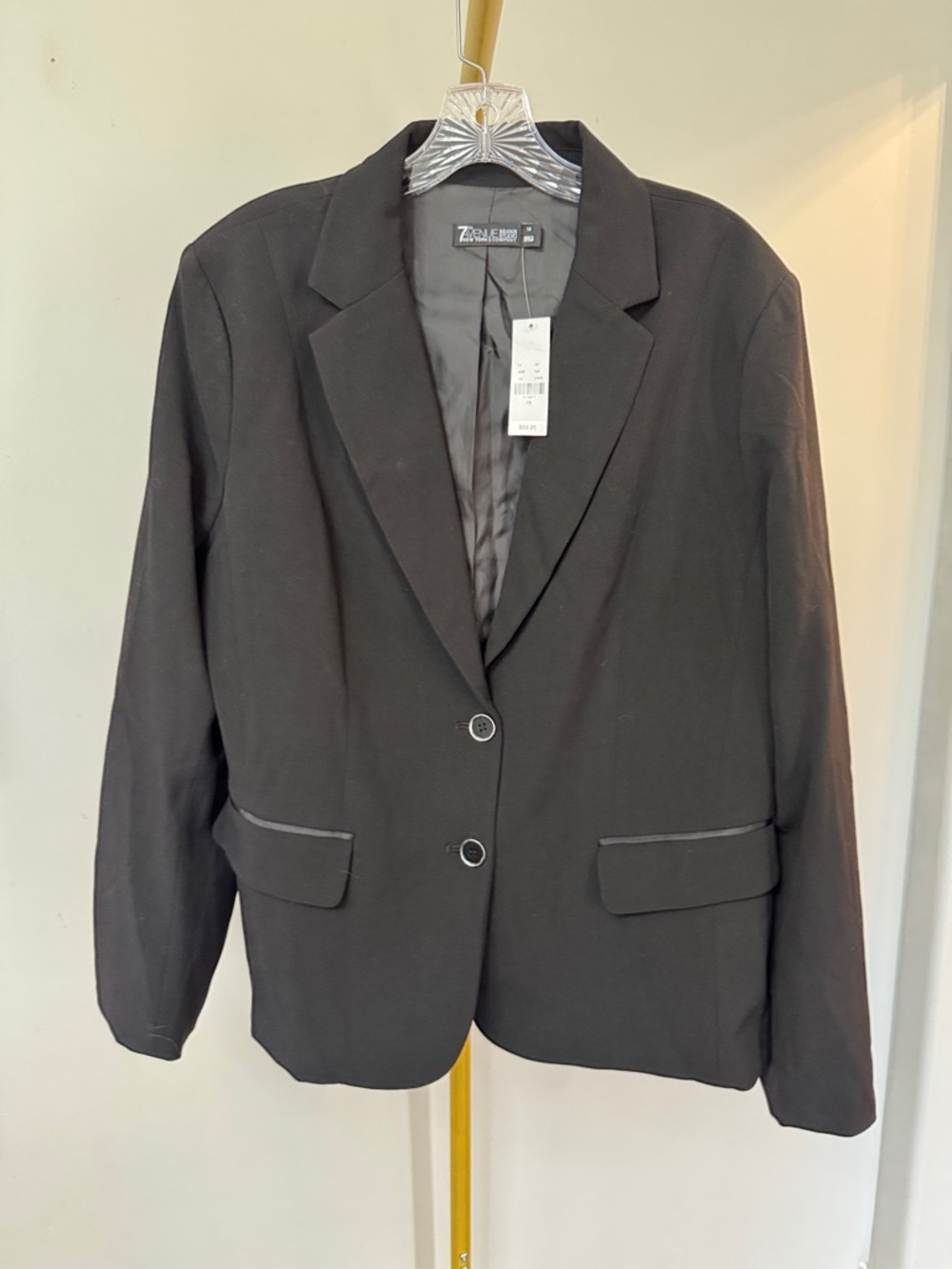 New York & Company Black Two-Button Tailored Blazer NWT 16